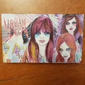 Urban Decay eyeshadow palette
